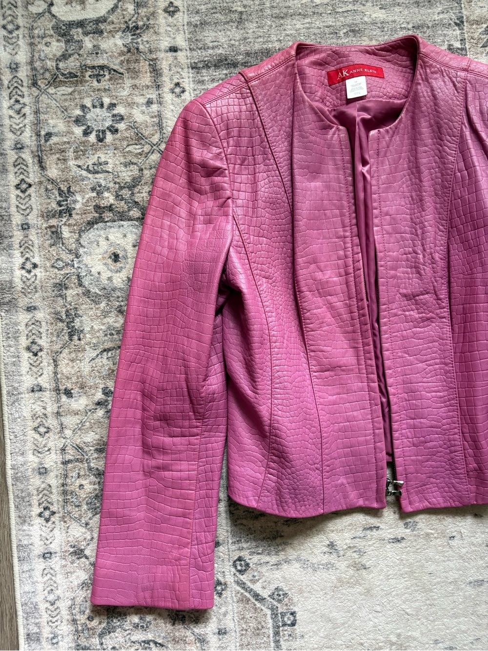 Vintage 90s y2k pink genuine leather crocodile embossed size 10 Anne Klein fall - Picture 2 of 13